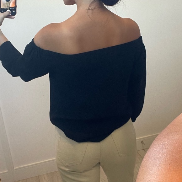 Babaton Aritzia Off Shoulder Blouse - Picture 6 of 12